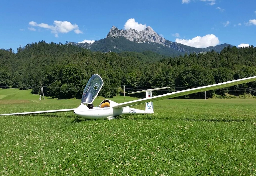 Rolladen-Schneider LS4