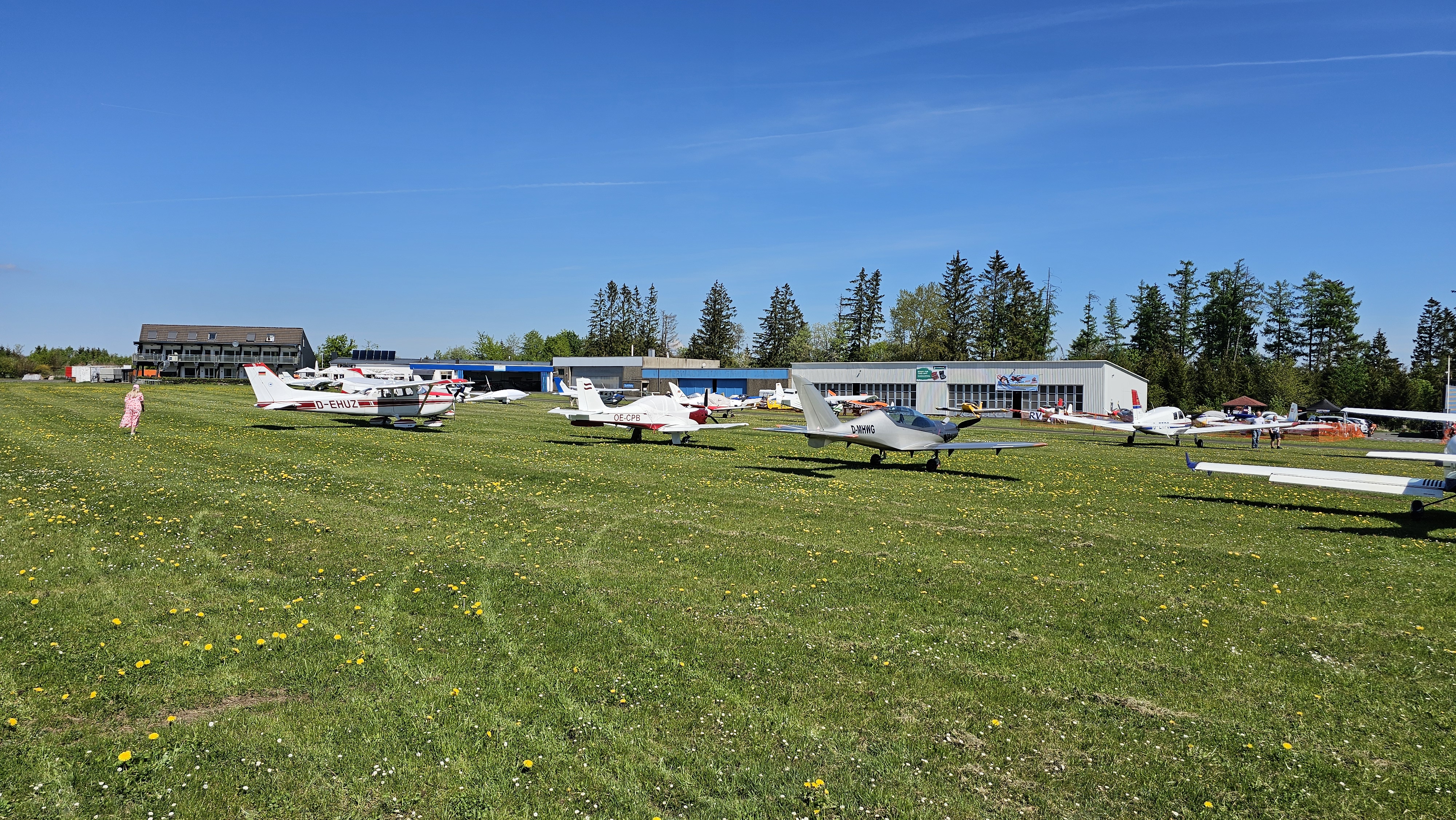Westerwald Worscht & Wings Fly-In am Flugplatz Breitscheid